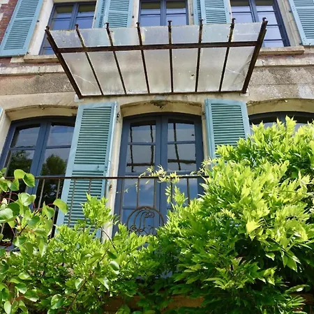 Le Jardin Des Triomphes Bed & Breakfast Ervy-le-Chatel
