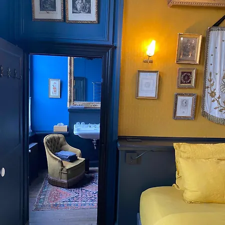 Bed & Breakfast Le Jardin Des Triomphes 4*