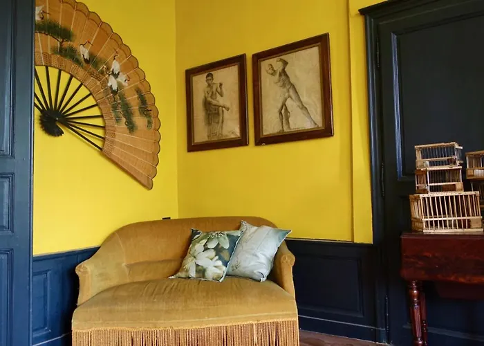 Le Jardin Des Triomphes Bed & Breakfast