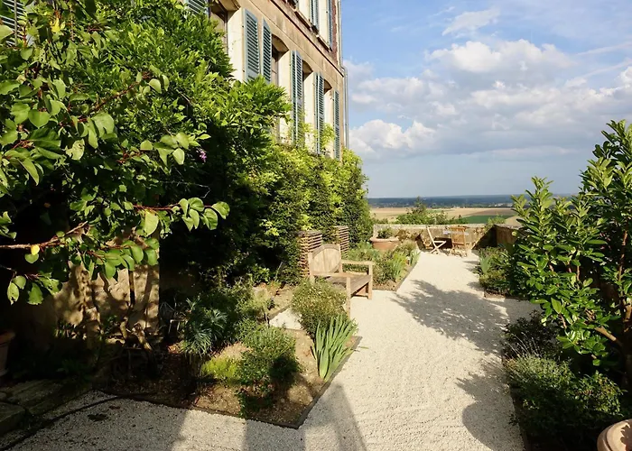 Bed & Breakfast Le Jardin Des Triomphes Ervy-le-Chatel